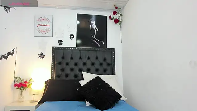 ScarlettVell online show from 10/17/25, 07:15