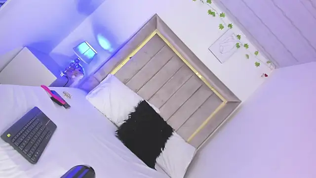 Snapshot of ScarlettVell chatting on 02/26/26, 07:14 ScarlettVell online show from 02/26/26, 07:14