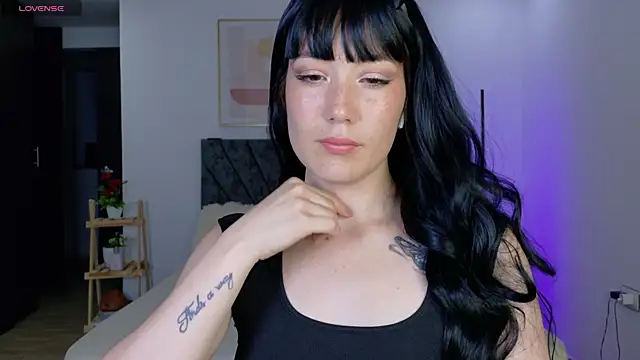 Eliih 01 online show from 10/04/25, 02:13