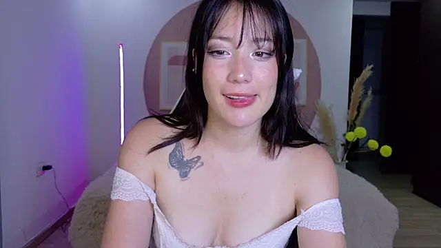 Eliih 01 online show from 04/24/26, 02:46