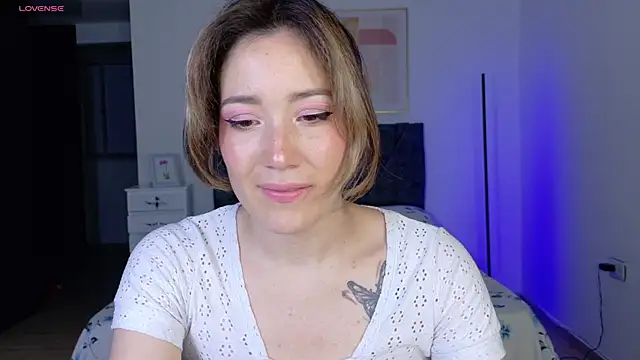 Eliih 01 online show from 09/23/25, 02:07