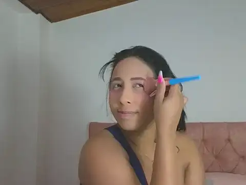 Snapshot of Valery_lovex_ chatting on 09/18/25, 11:30 Valery lovex online show from 09/18/25, 11:30