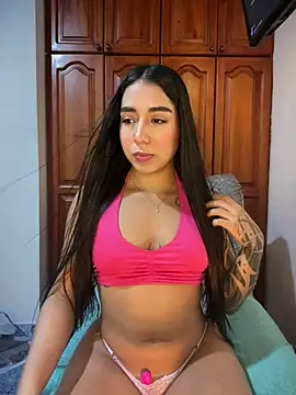 KaditaNavarro online show from 04/05/26, 04:46