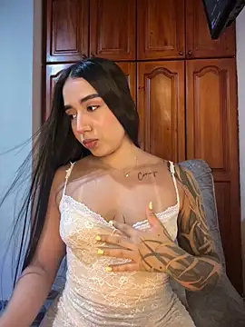 KaditaNavarro online show from 04/07/26, 10:33