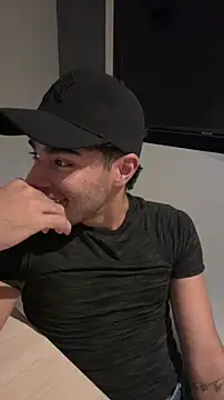 RaphaelDufort online show from 01/17/26, 05:16