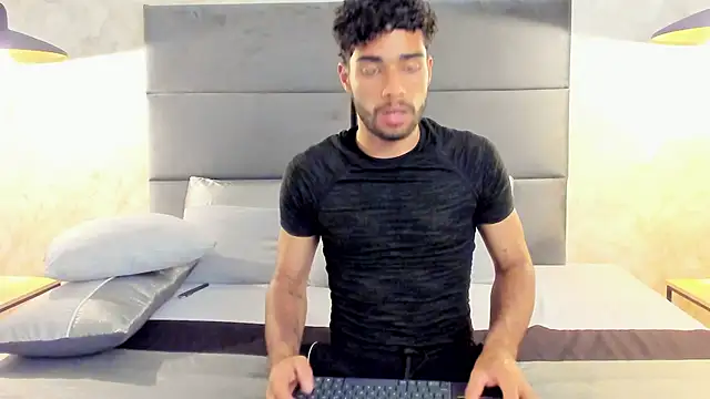 RaphaelDufort online show from 09/26/25, 11:44