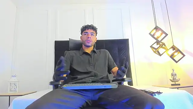 RaphaelDufort online show from 10/19/25, 06:54