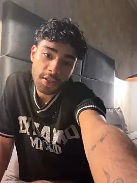 RaphaelDufort online show from 11/20/25, 10:42