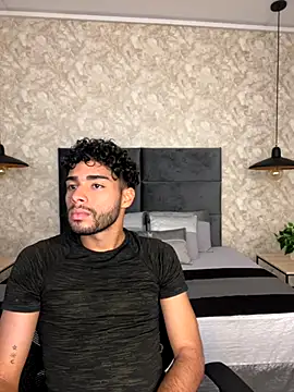 RaphaelDufort online show from 11/08/25, 11:52