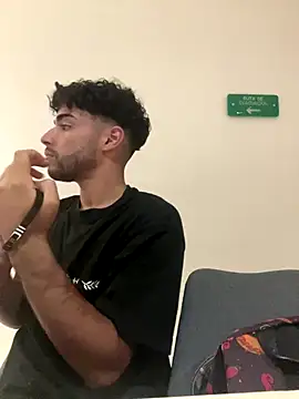 RaphaelDufort online show from 10/30/25, 09:55