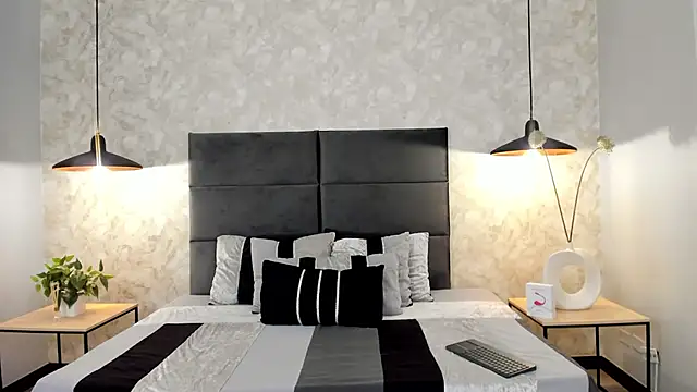 RaphaelDufort online show from 11/17/25, 11:20