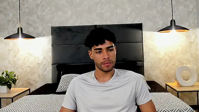 RaphaelDufort online show from 10/10/25, 11:38