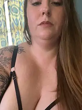 Domimommy420 online show from 10/23/25, 04:05