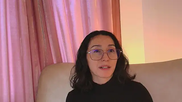 Snapshot of Ginevra_esposito chatting on 05/08/26, 12:31 Ginevra esposito online show from 05/08/26, 12:31