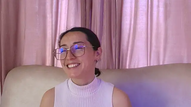 Ginevra esposito online show from 04/07/26, 12:51