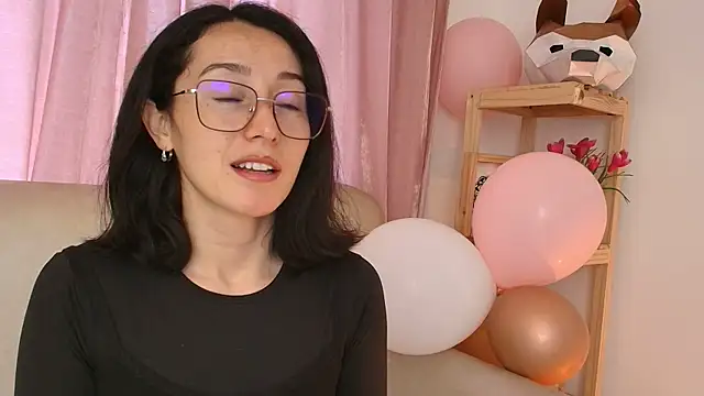 Ginevra esposito online show from 04/16/26, 12:39