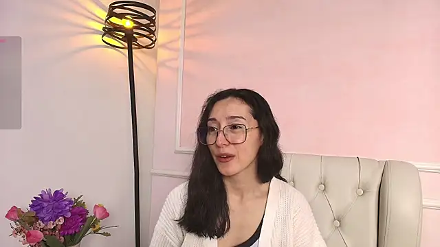 Ginevra esposito online show from 11/21/25, 12:59