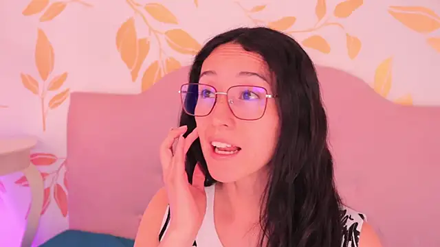 Ginevra esposito online show from 03/25/26, 12:37