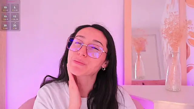 Ginevra esposito online show from 02/04/26, 12:33