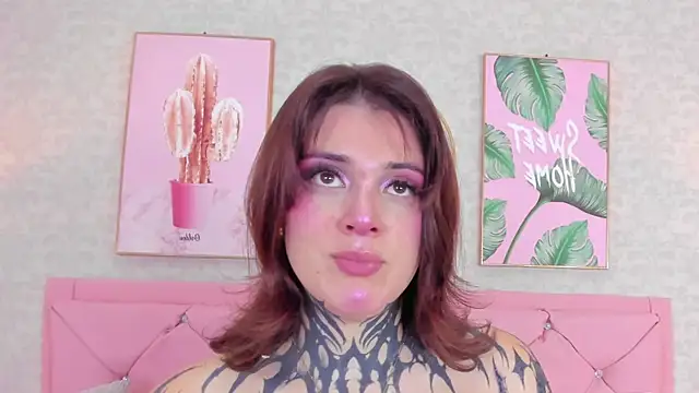 Snapshot of mystikdoll chatting on 10/25/25, 11:53 mystikdoll online show from 10/25/25, 11:53