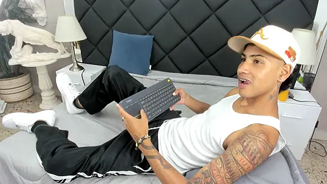 Denis Carpenter online show from 11/29/25, 07:25