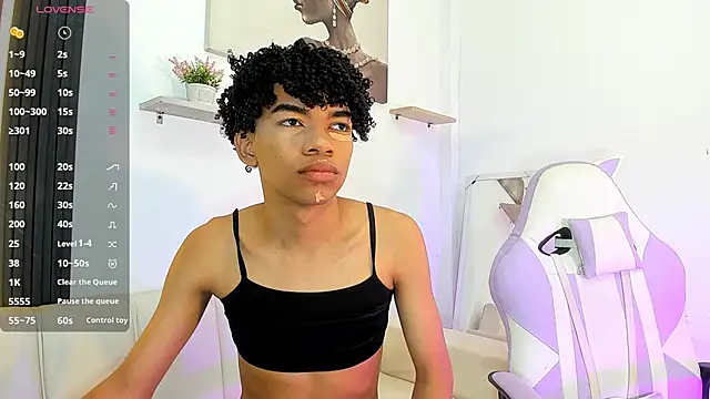 Ivone Rose  online show from 12/15/25, 12:11