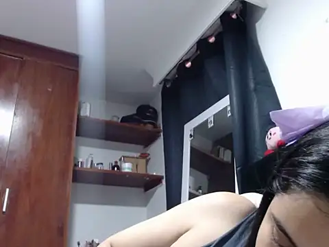 Electraweb 09 online show from 11/20/25, 09:47