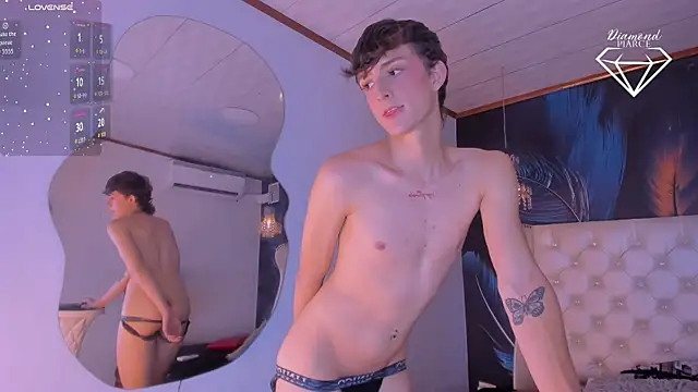 Snapshot of Diamond_Piarce chatting on 11/12/25, 10:24 Diamond Piarce online show from 11/12/25, 10:24