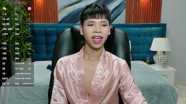 dilan 911 online show from 11/12/25, 06:12