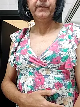 Emily de Carla online show from 10/30/25, 03:53