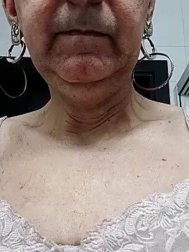 Emily de Carla online show from 04/14/26, 06:40