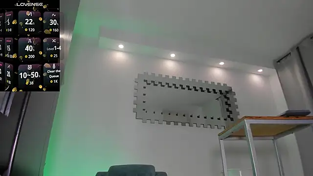 Snapshot of Luck_Andrew chatting on 09/12/25, 04:34 Luck Andrew online show from 09/12/25, 04:34