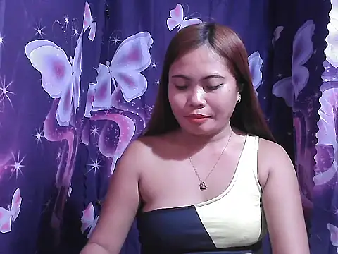 Snapshot of Hot_Samantha4u chatting on 04/04/26, 07:53 Hot Samantha4u online show from 04/04/26, 07:53