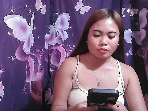 Snapshot of Hot_Samantha4u chatting on 04/13/26, 10:58 Hot Samantha4u online show from 04/13/26, 10:58