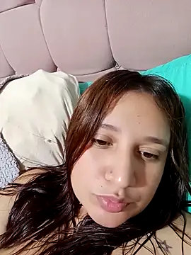 Snapshot of Arianna_Hot777 chatting on 09/21/25, 04:39 Arianna Hot777 online show from 09/21/25, 04:39