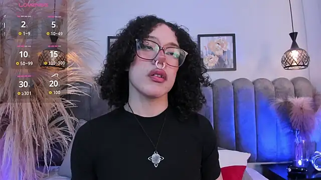 Dark nina  online show from 11/04/25, 03:21