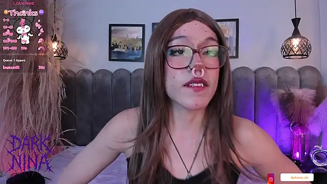 Dark nina  online show from 11/08/25, 03:21