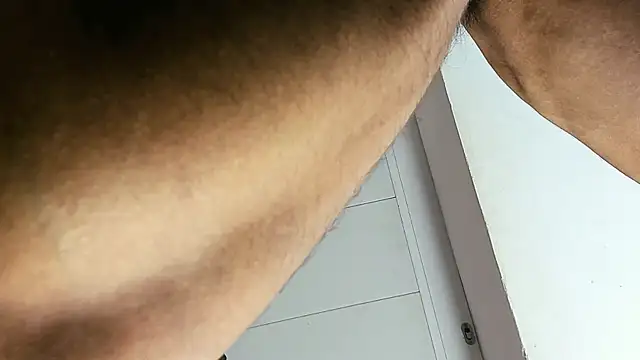 latinhotmuscle online show from 04/10/26, 07:54