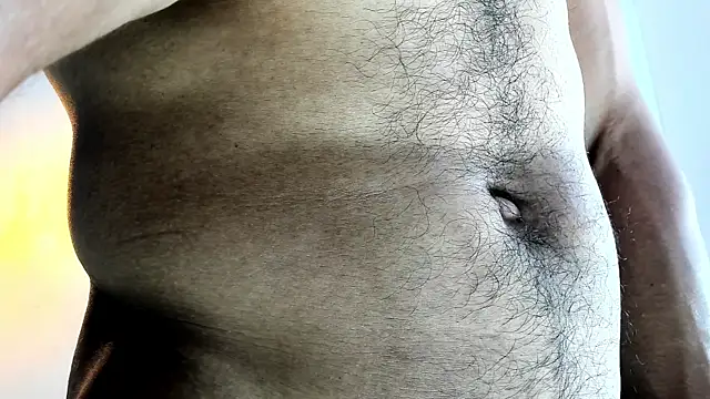 latinhotmuscle online show from 12/22/25, 02:33