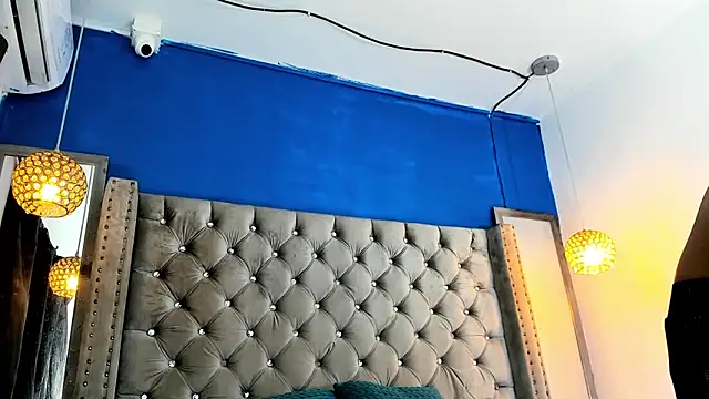 latinhotmuscle online show from 11/14/25, 04:16