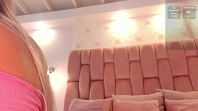 aishathornee online show from 01/13/26, 09:52