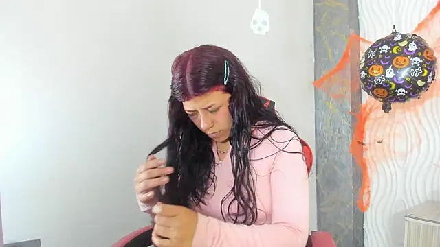 Raven Rouge  online show from 10/30/25, 05:17