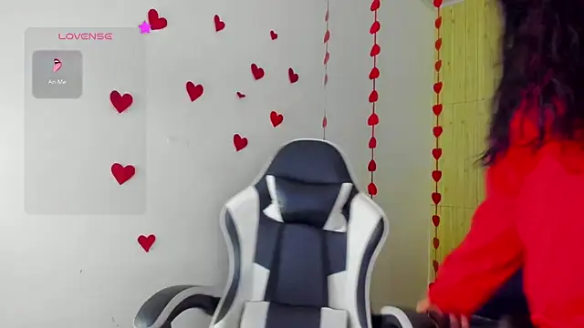 Snapshot of Raven_Rouge_ chatting on 02/23/26, 09:48 Raven Rouge online show from 02/23/26, 09:48