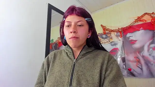 Raven Rouge  online show from 10/31/25, 05:15