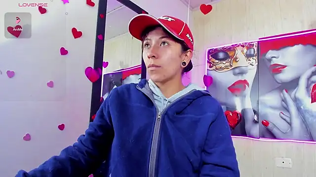 Raven Rouge  online show from 03/18/26, 08:32