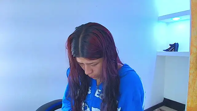 Snapshot of Raven_Rouge_ chatting on 01/17/26, 08:01 Raven Rouge online show from 01/17/26, 08:01