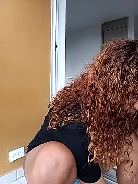 Snapshot of Vikyvoyeur chatting on 11/09/25, 06:23 Vikyvoyeur online show from 11/09/25, 06:23