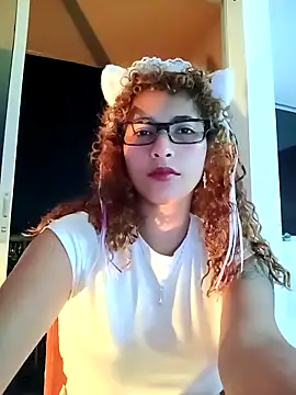 Snapshot of Vikyvoyeur chatting on 09/27/25, 11:55 Vikyvoyeur online show from 09/27/25, 11:55