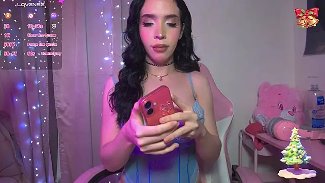 Snapshot of victoriabb28 chatting on 11/20/25, 02:34 victoriabb28 online show from 11/20/25, 02:34