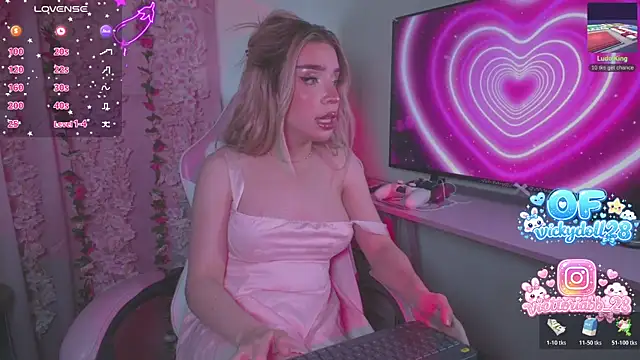 victoriabb28 online show from 05/11/26, 03:41